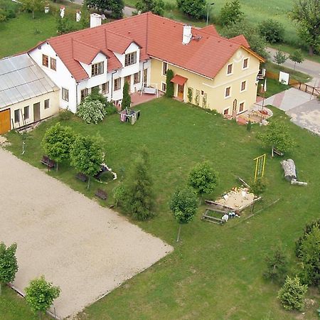 Pension U Barona Prasila Оржех Екстер'єр фото